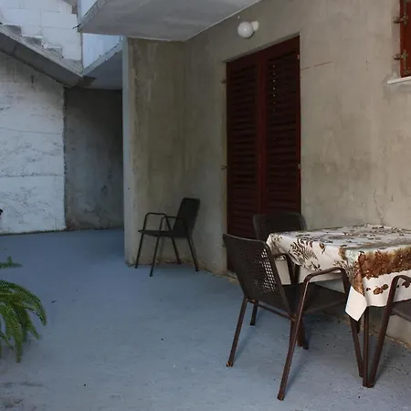 With Parking Space Pisak, Omis - 5154 شقة