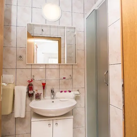 With Parking Space Pisak, Omis - 5154 Apartamento
