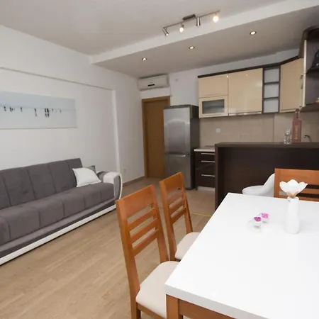 With Parking Space Pisak, Omis - 5154 Διαμέρισμα