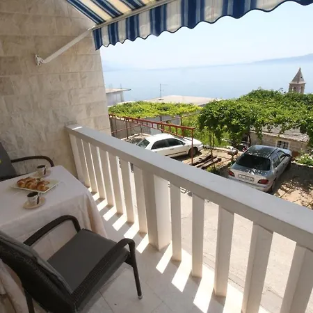 Appartamento With Parking Space Pisak, Omis - 5154 *